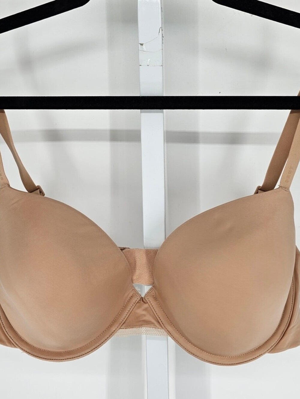 DKNY Womens Sz 38C Lightky Padded Classic T Shirt Bra Solid Beige